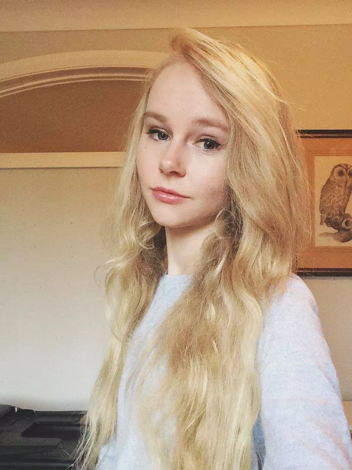 Would you let me me worship your cock? >< posted by No-Marionberry-178