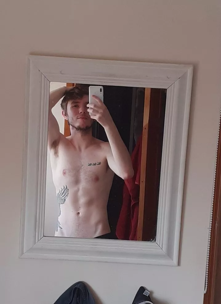 [21] Do I start posting more wild content? 🫣 posted by BrbMakingACuppaT