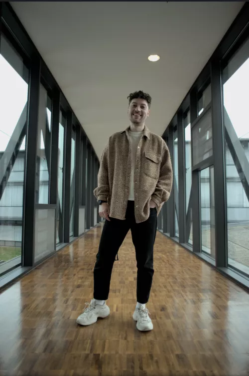 A colleague of mine took this picture of me last week! What do you think? :) by PasAmoureux