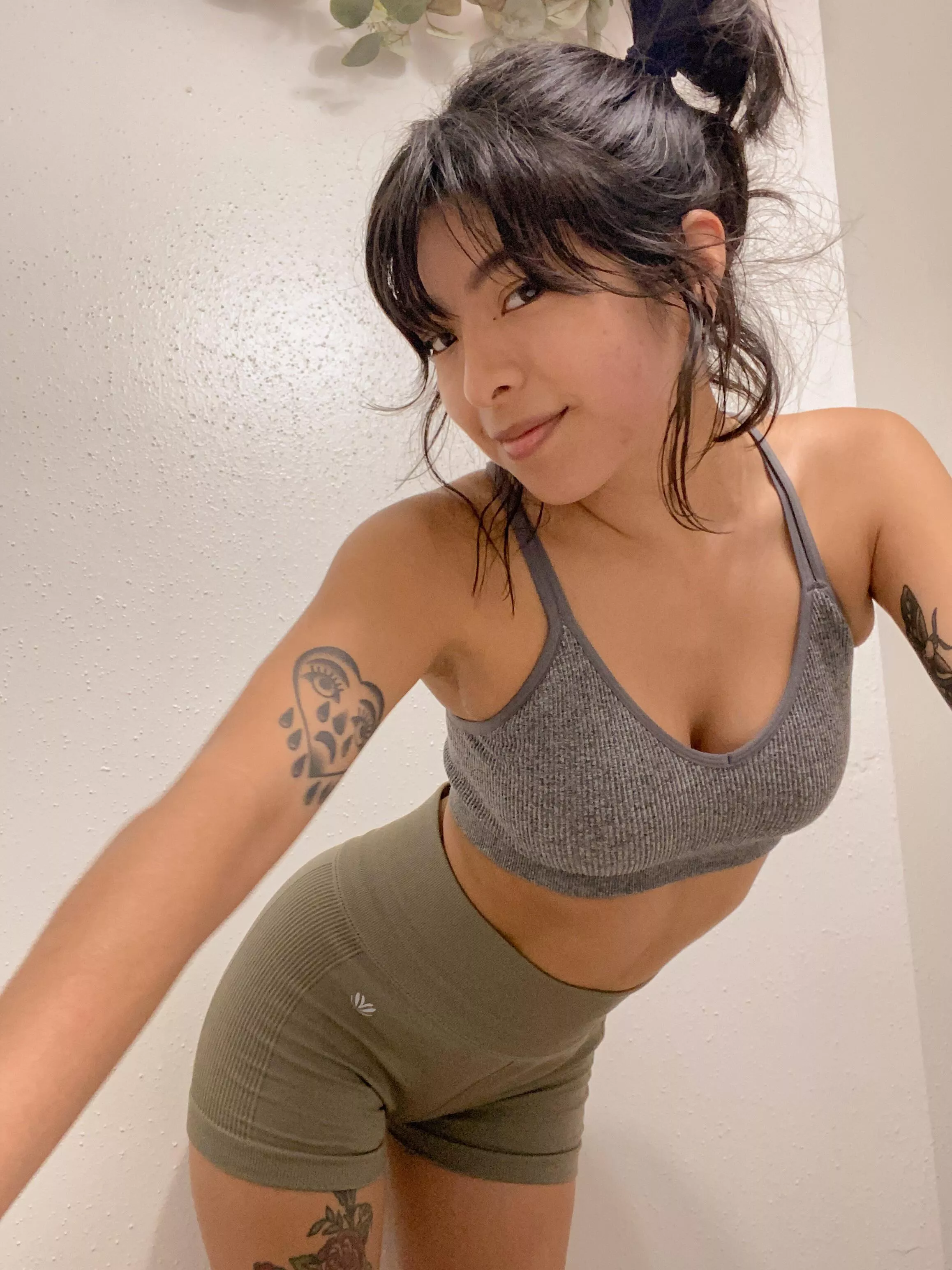 After the gym and still feeling cute💕 posted by xAprilXShowersx