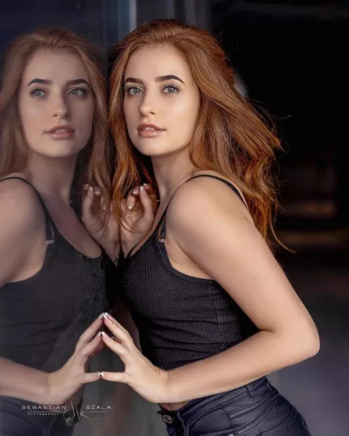 Against the mirror by HonestRunner