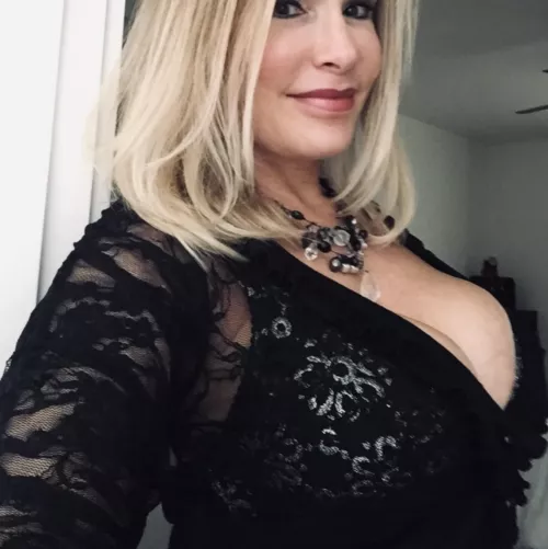 Always a fav with the boys by MIlf_GoddessTamara