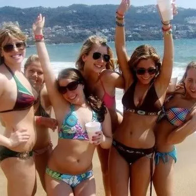 Beach time is fun time! posted by Beneficial-Nimitz68