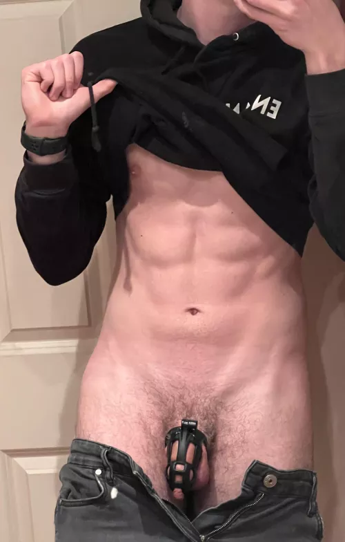 Day 3/7 - slept terrible last night (any advice?), now its time to go to work! by Potloodvla