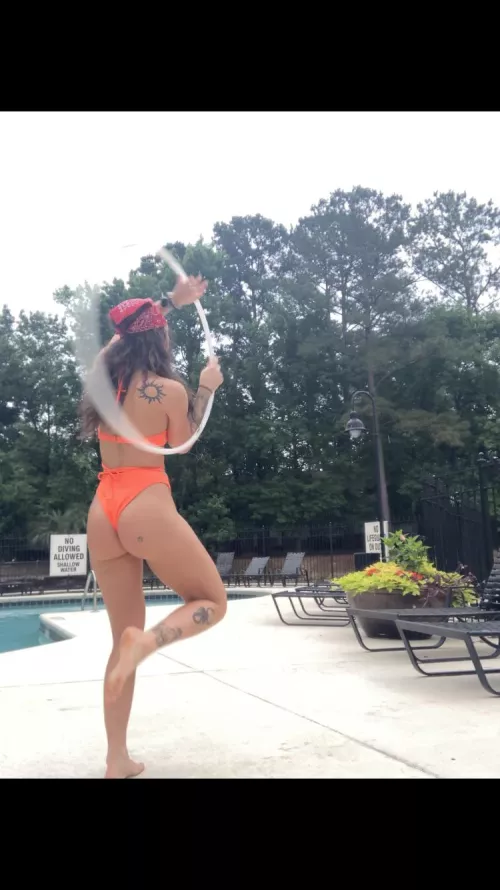 Doing my little dancy dance by DrDaisyDay