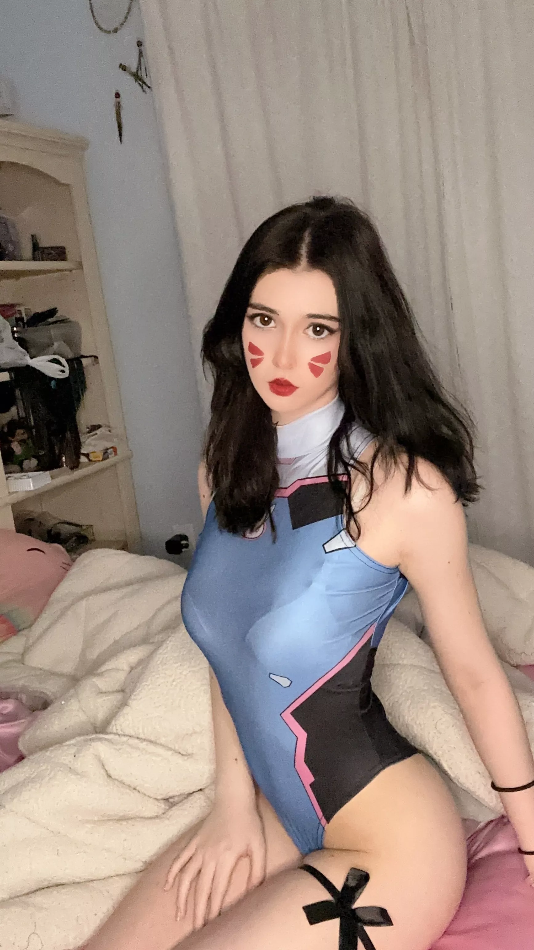 dva from overwatch by siri x posted by notyouriphone1