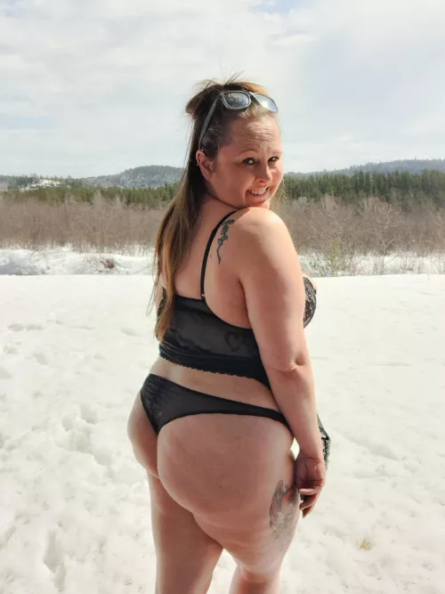 Fresh air is on the bare skin by out_doors_girl