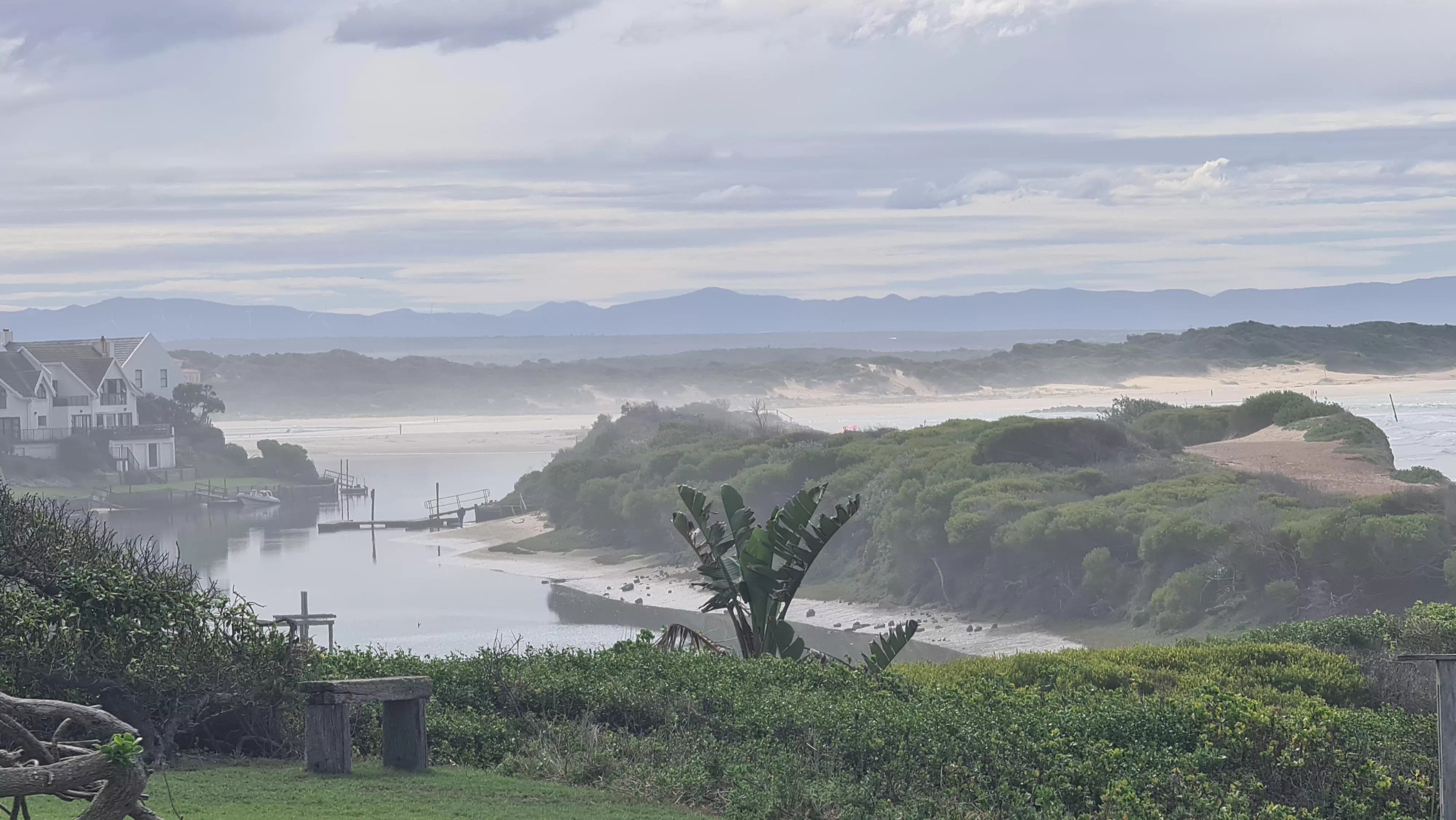 Glance left. posted by IronDuke1969