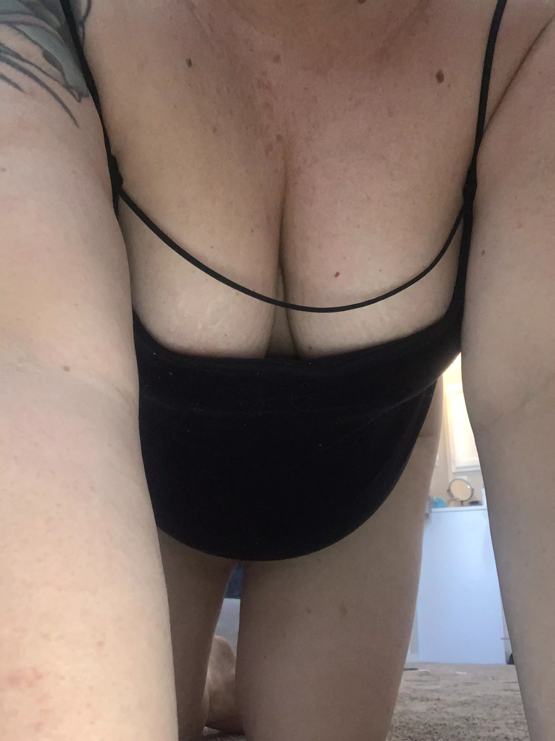 Good morning ☀️a way to wake up and play posted by Kira_Jayne_Namaslay