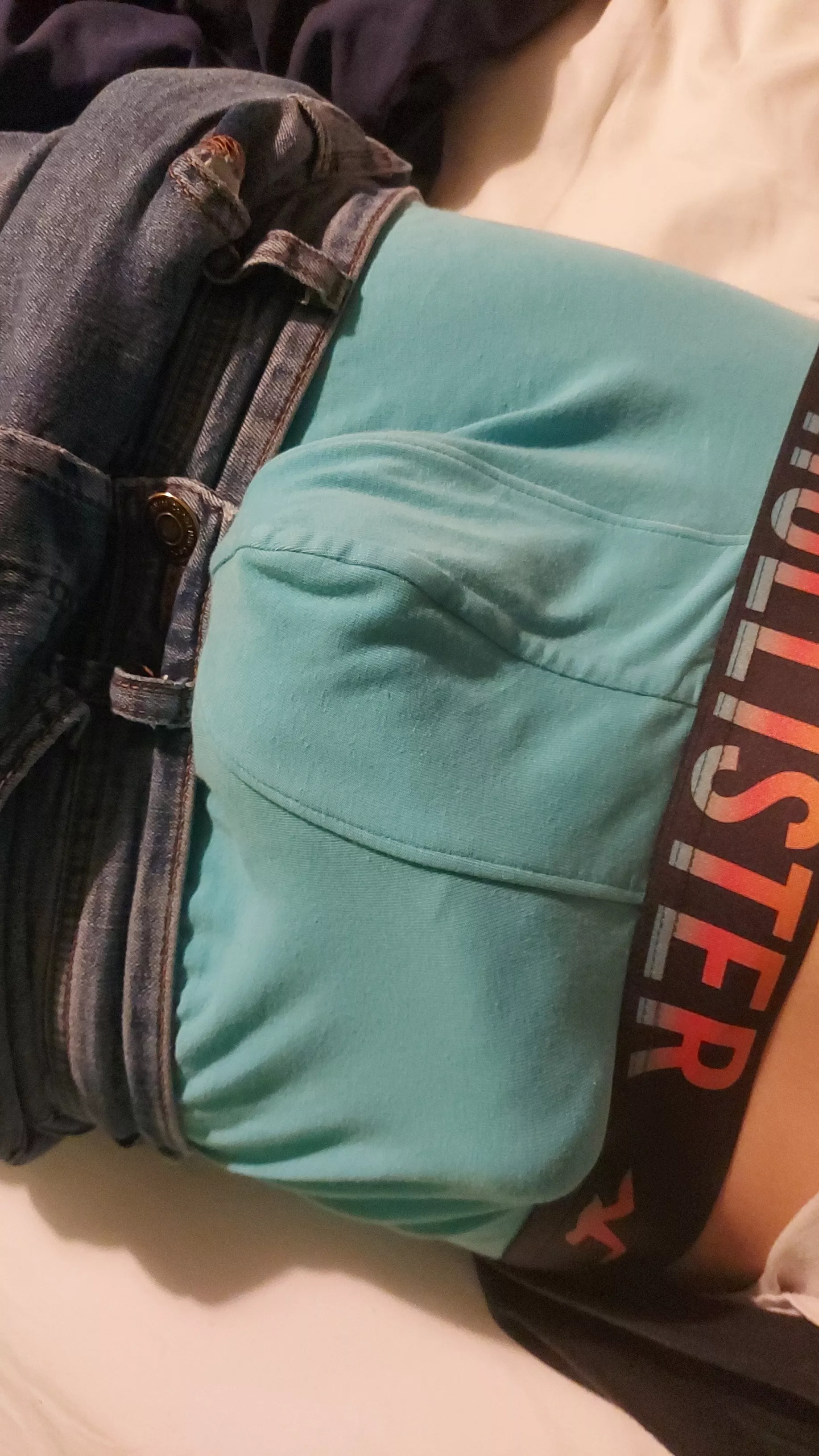 Hes off to the side :) posted by Thr0waway7214