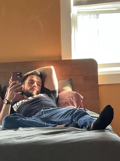 Hi cuties ☺️ Happy Sunday Tired after a long recording session yesterday 🎵😴 by itssunflowerkid