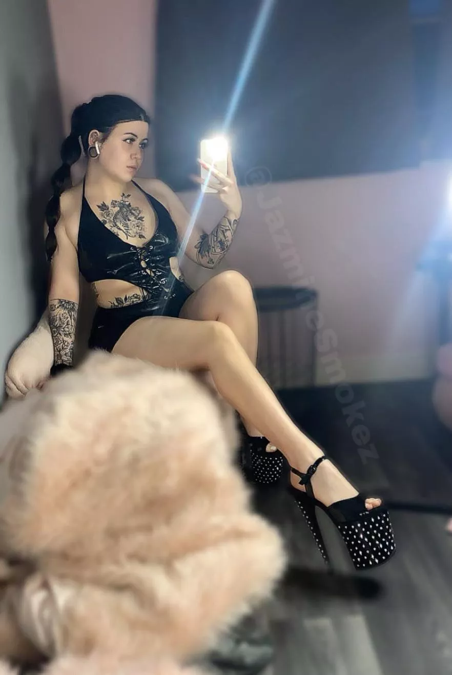 hot & bratty [oc] 🔥 posted by JazmineSmokez