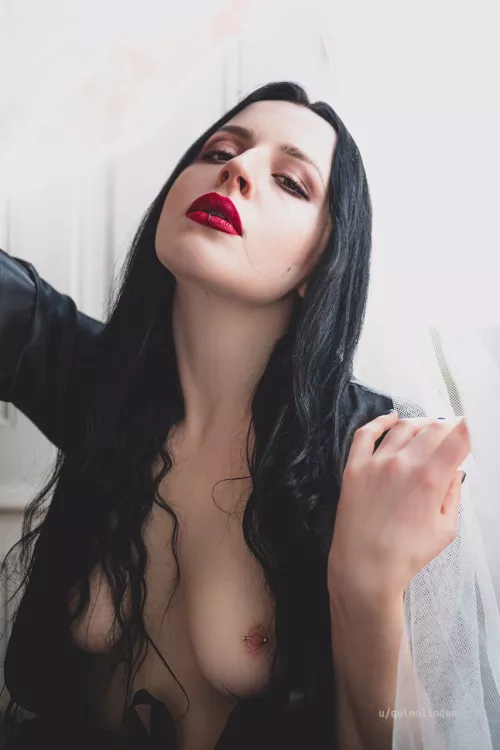 I can make you blind with my pale skin by quinnlinden