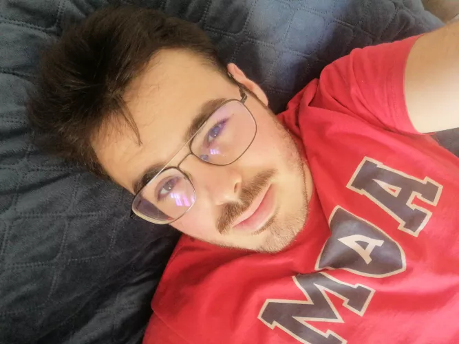 I don't wanna work today 😭 by Cess6697