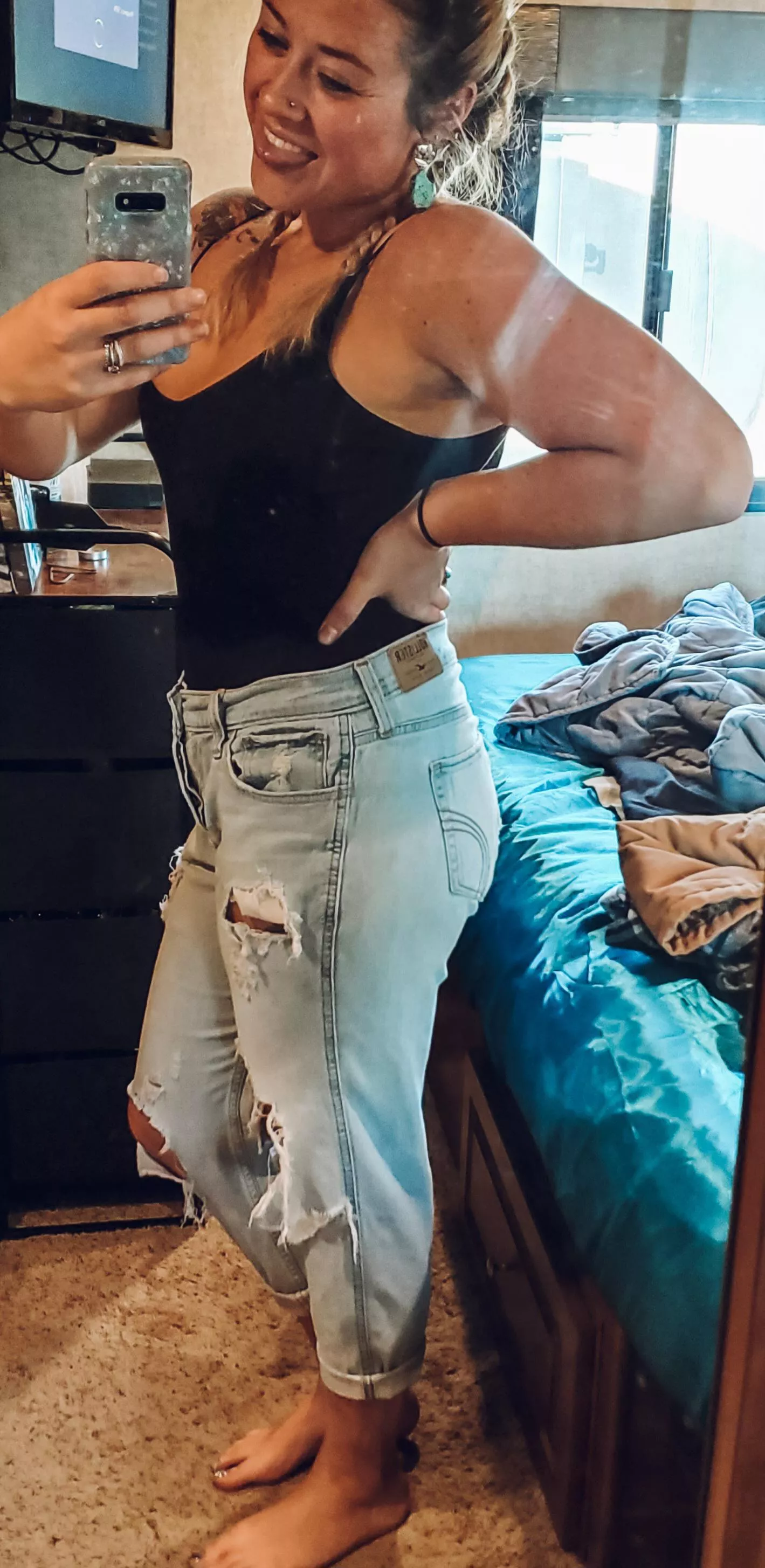 I hope a average milf mirror selfie makes you happy on a Monday 😘 posted by Pipeliner31