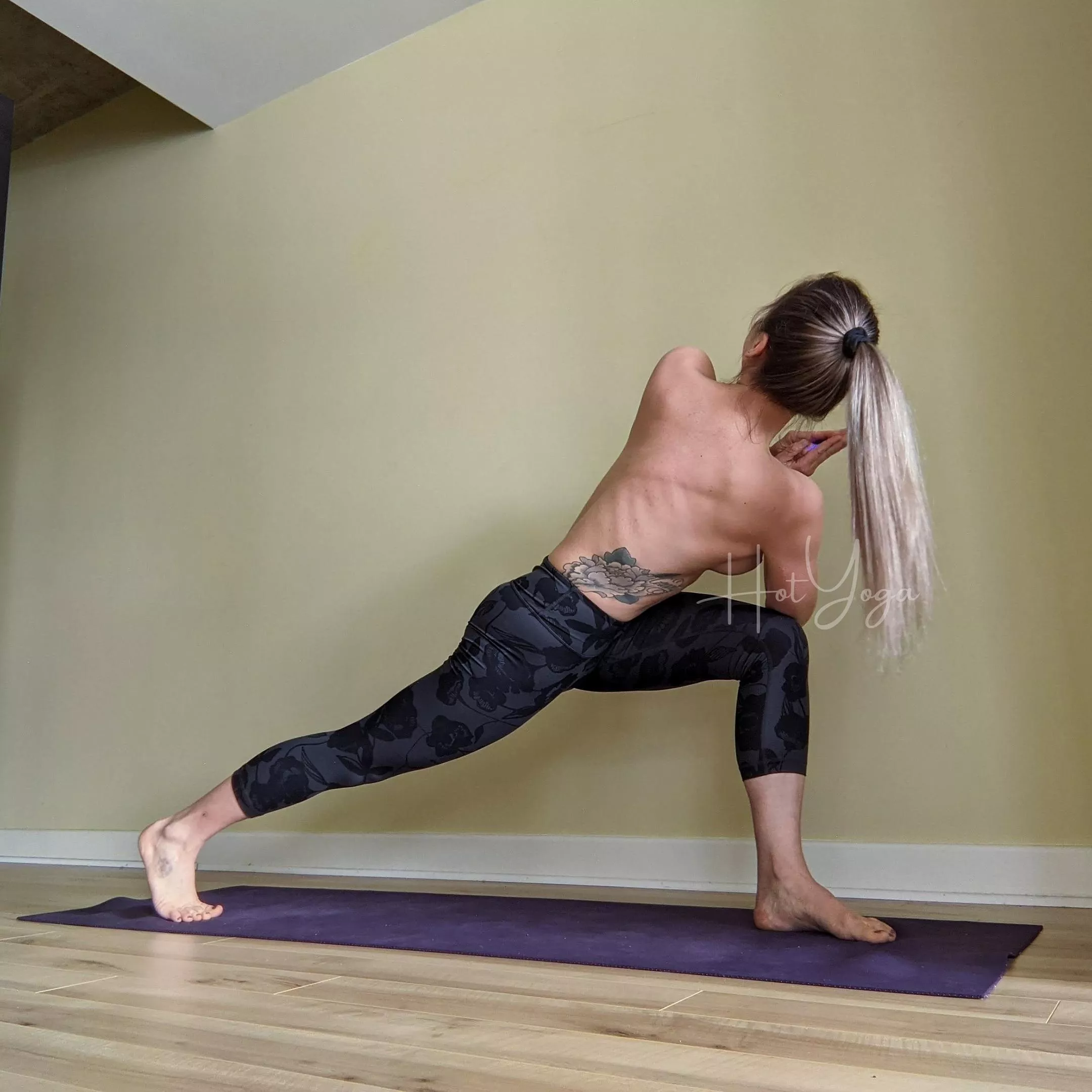 I love stretching like this posted by hot_yoga