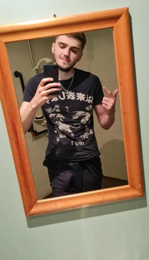 I sometimes forget how big my bulge is by papa_tye_tass