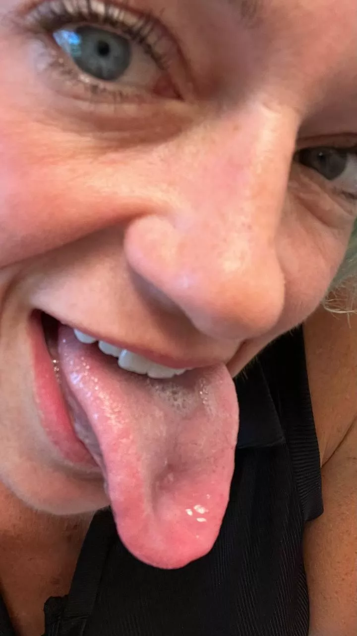 Let me taste you and then swallow posted by SashaSins555