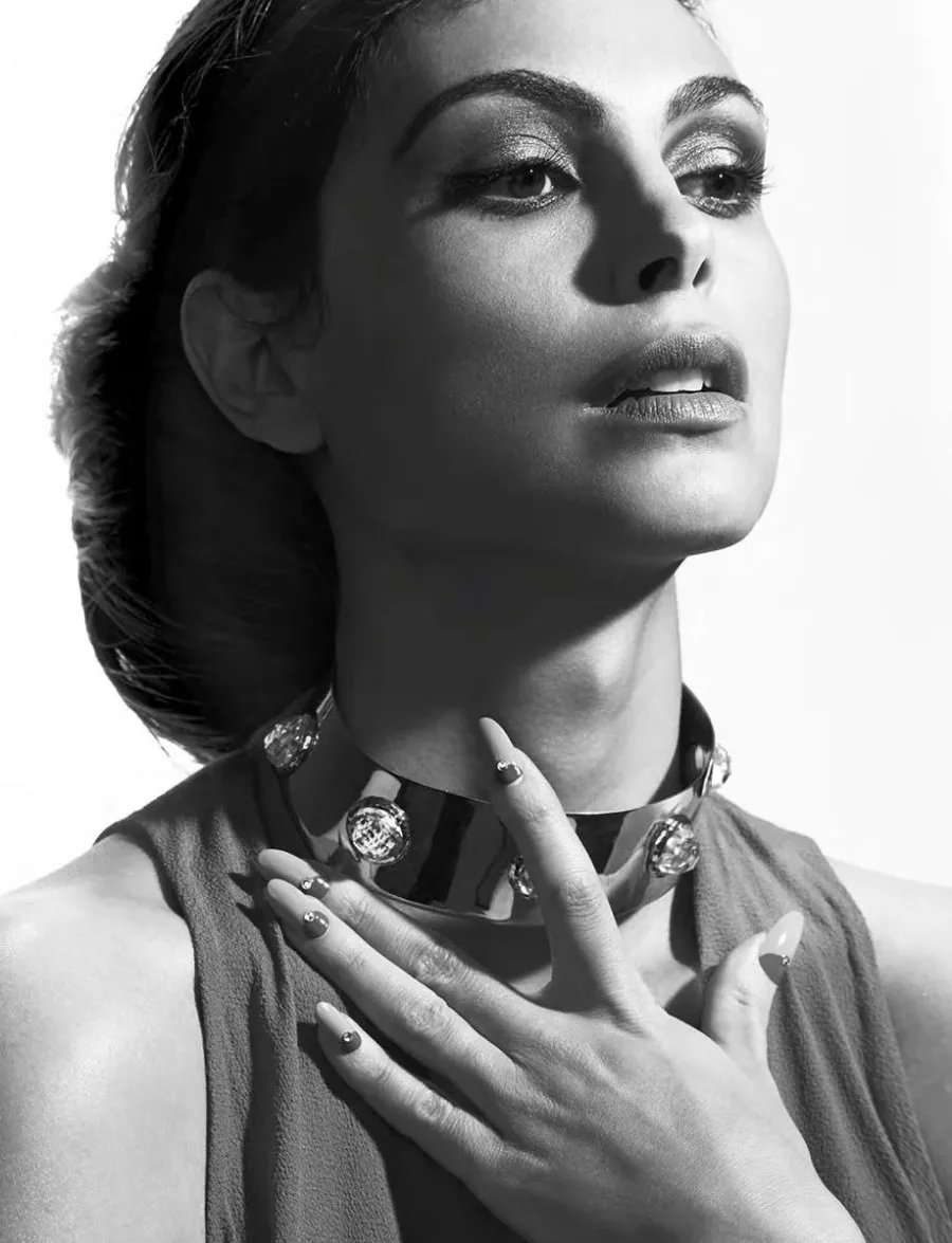 Morena Baccarin posted by anothergentlemen