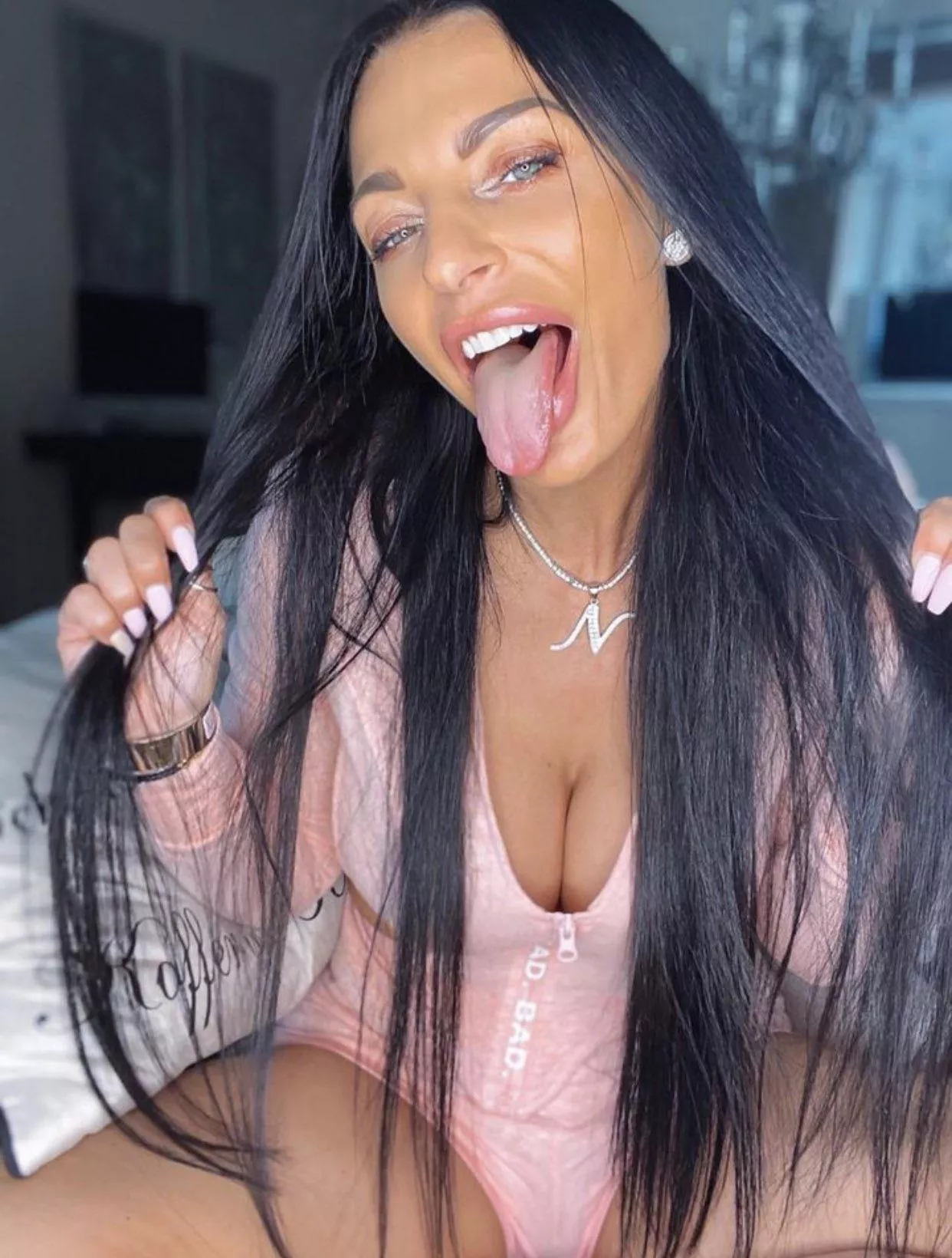 Nadine Kerastas posted by Some_Hunter_