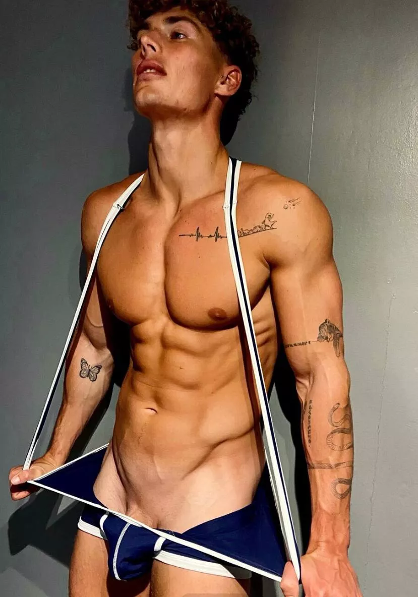 Need to unload 💦 posted by alexbluepagex