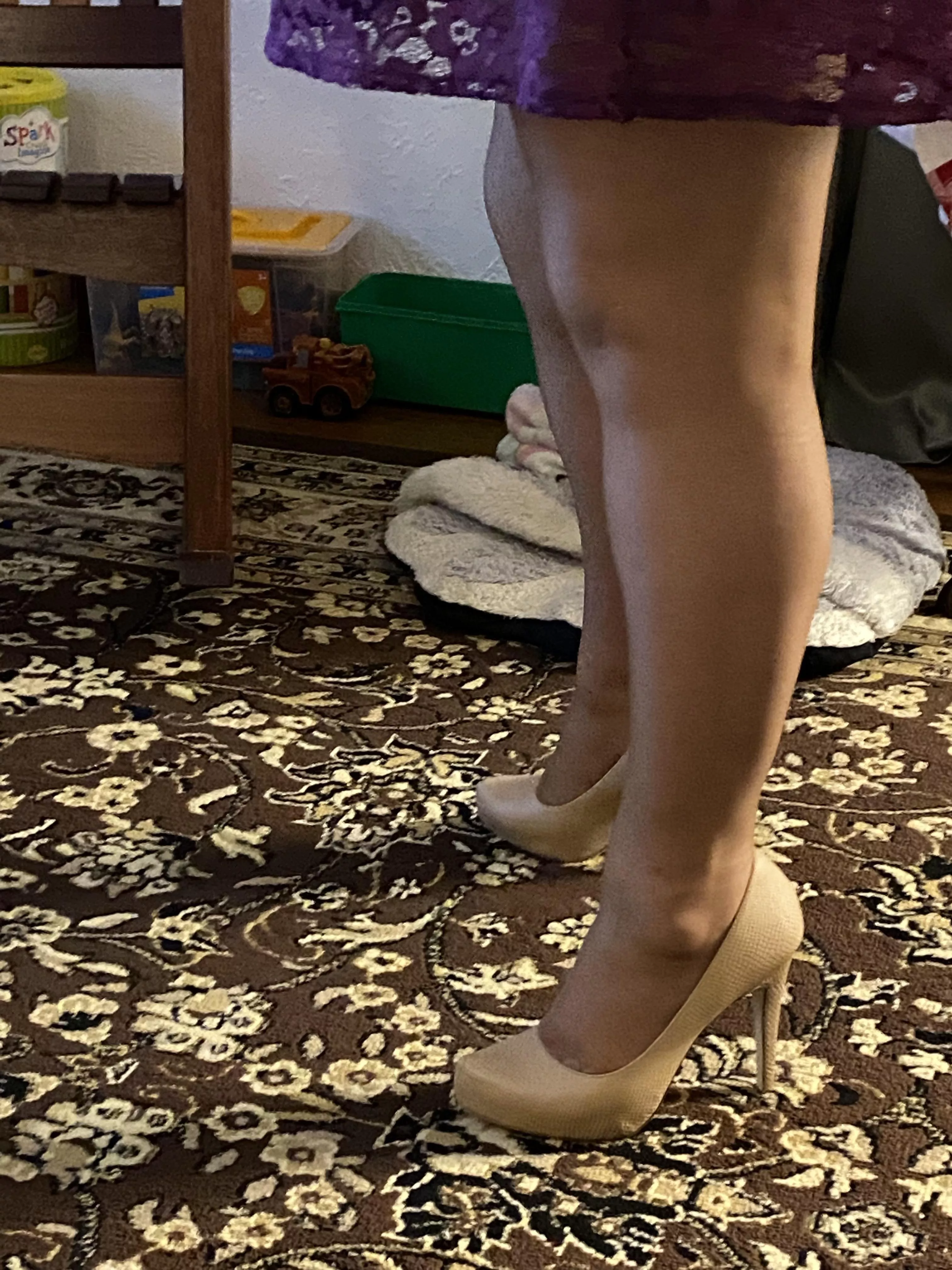 Nice heels posted by Additional_Long_7173