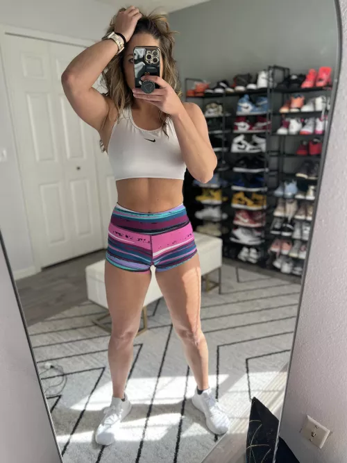 Pre-gym fit check by SNKRCHICK