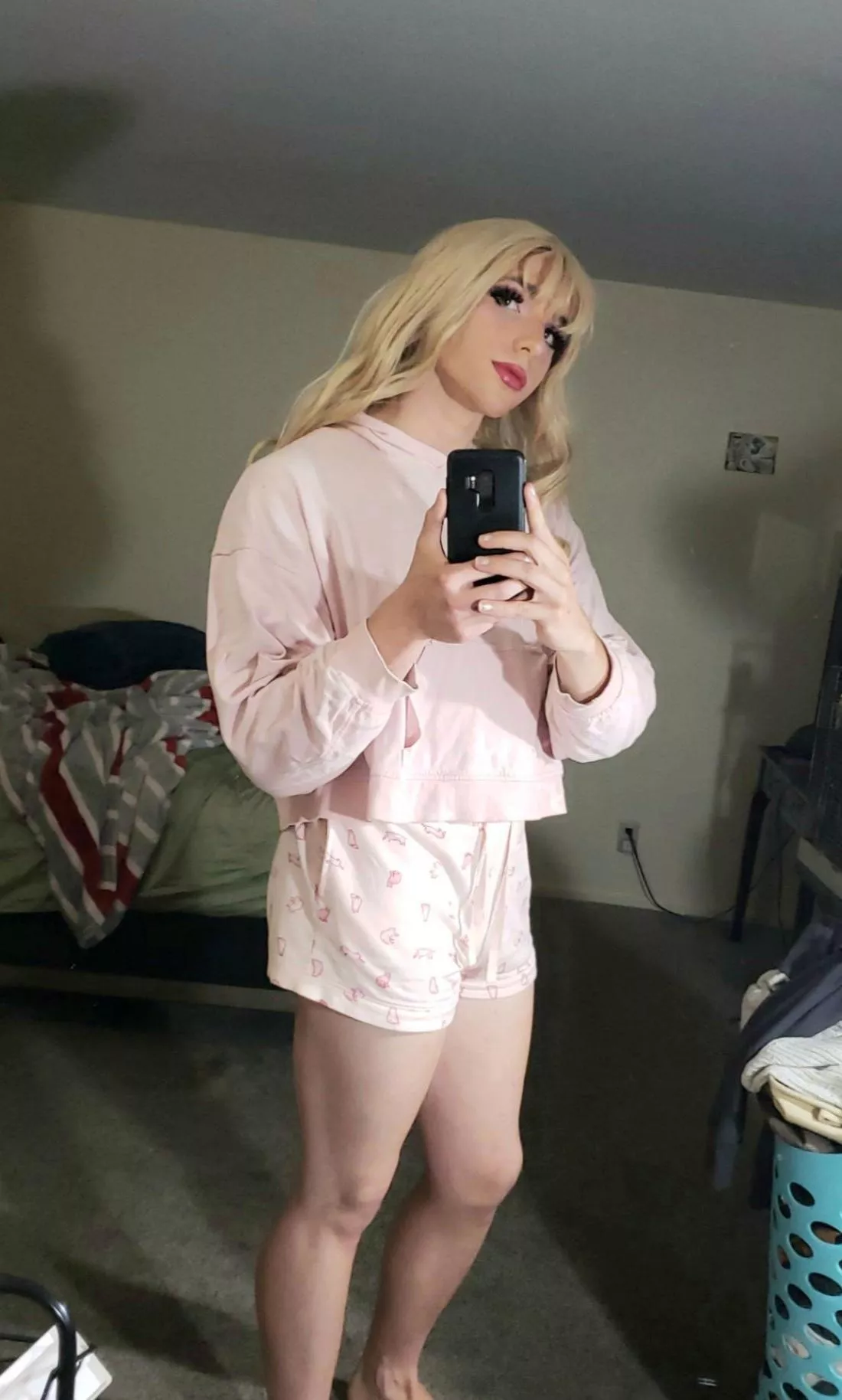 Think we could be friends...? 💕 posted by Emma_Fawn