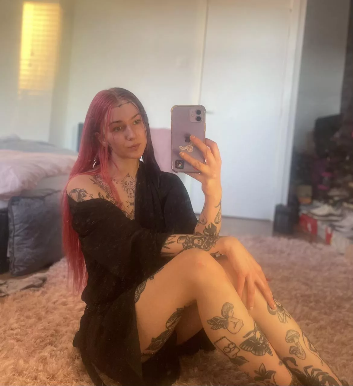 Underneath this is a better sight😈 posted by xo_nicolavictoria