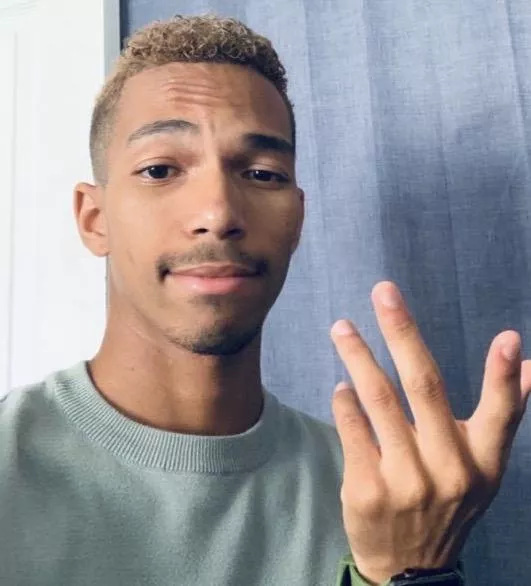 Welp posted by GoldenHollywood