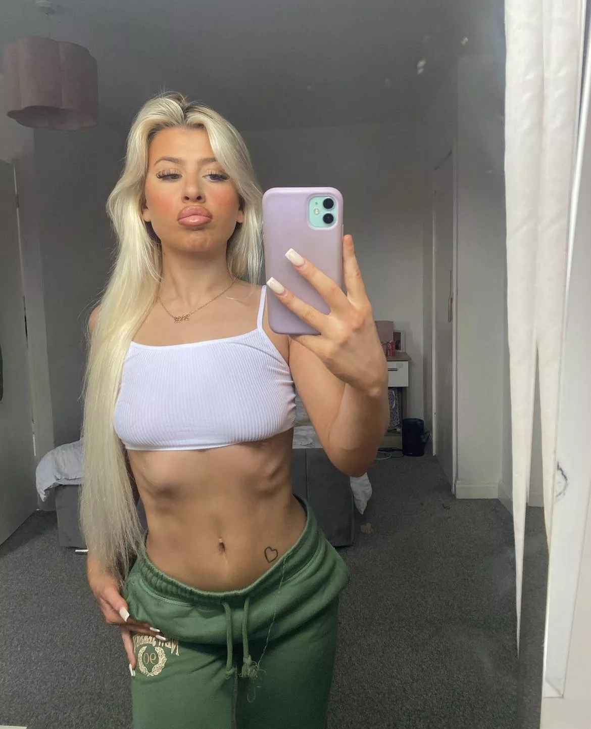 Young milf still likes showing off posted by Funtimecentral9