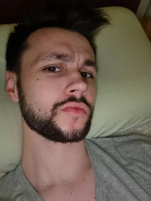 23 m croatia. Fit verbal dominant top. Add crostud1769 by Mariopetar