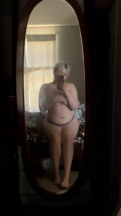 27/milf - I need nice meaty cock in my mouth🥵 by Silly_Spray_6843