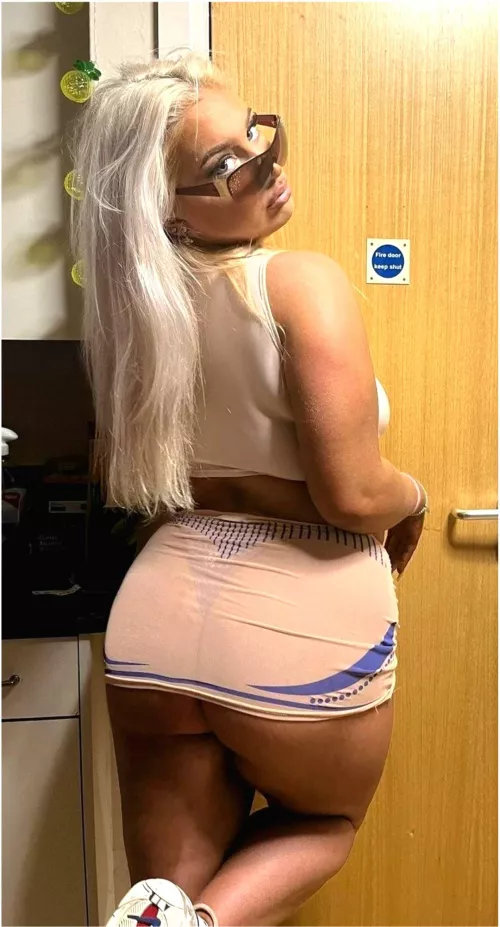 Ass out by Cold_Cartoonist2312