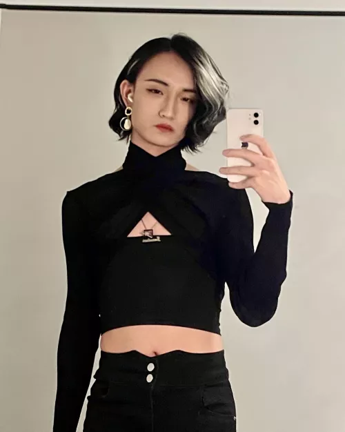 Been experimenting a lot, and… first time showing the face👀🙈 by Interesting_Copy4636