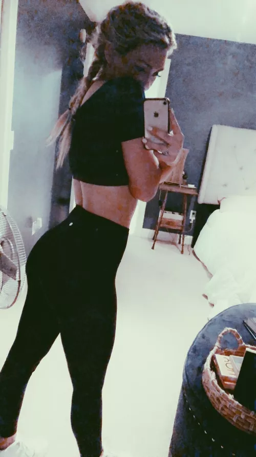 Blonde selfie by Wallydinger123