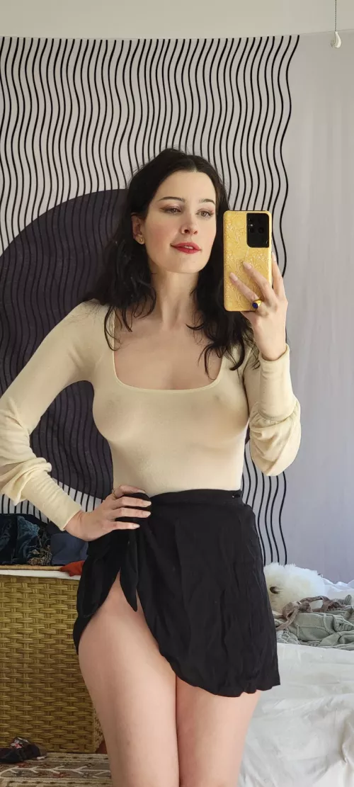 Braless and commando at the same time by AellaGirl