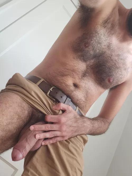 Do you mind if I show off? by Goopoofroo