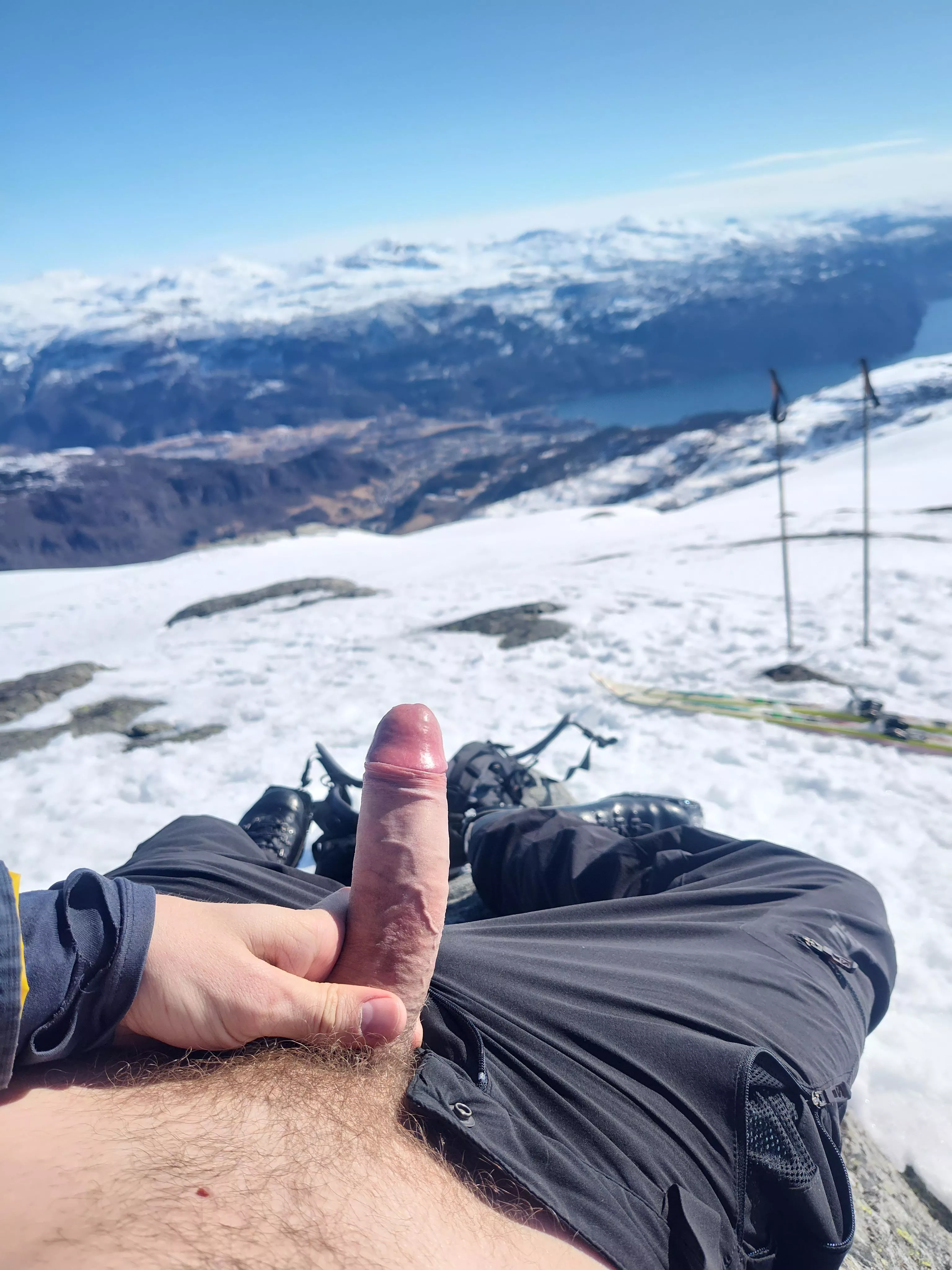 Enjoying the view? 🤤 posted by jonj95