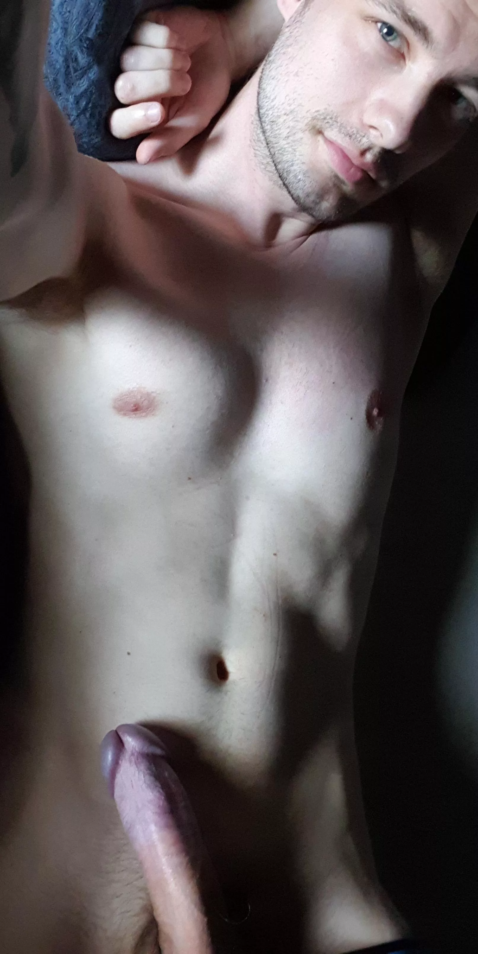 Good morning 😊 posted by liamh_92