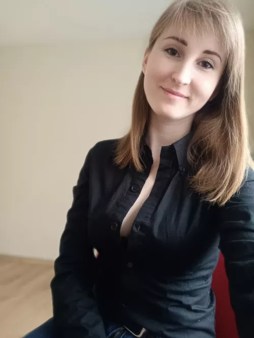 Got horny at work by emma-goldie