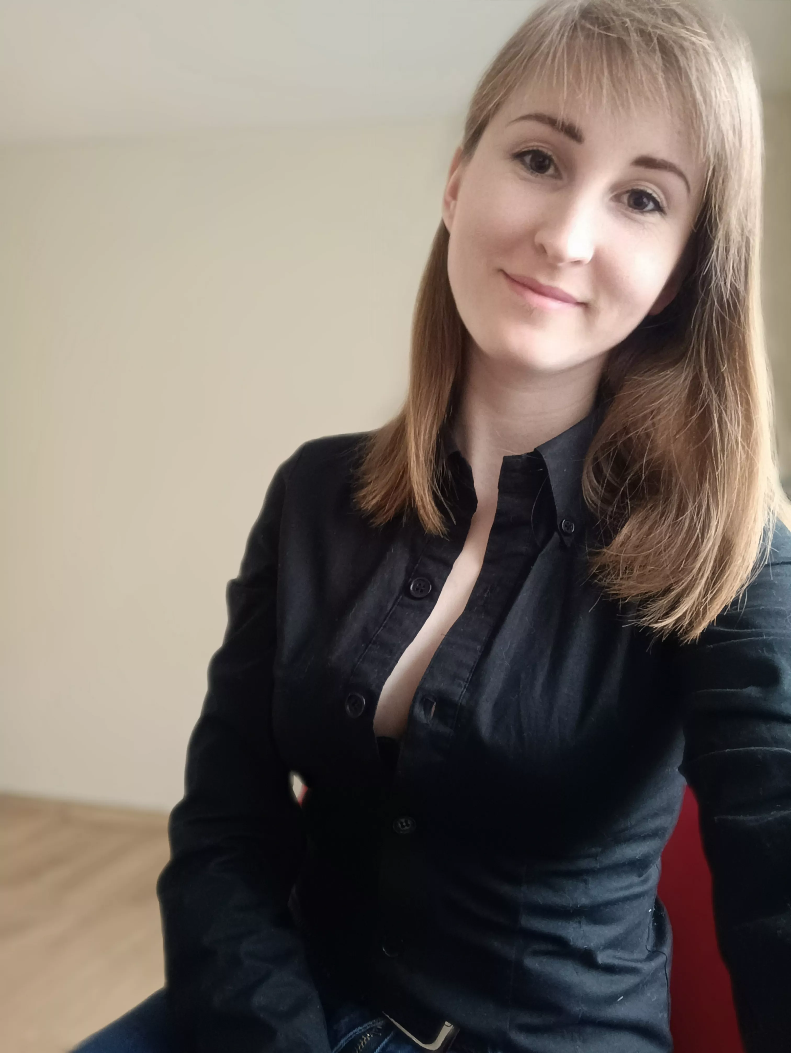 Got horny at work posted by emma-goldie