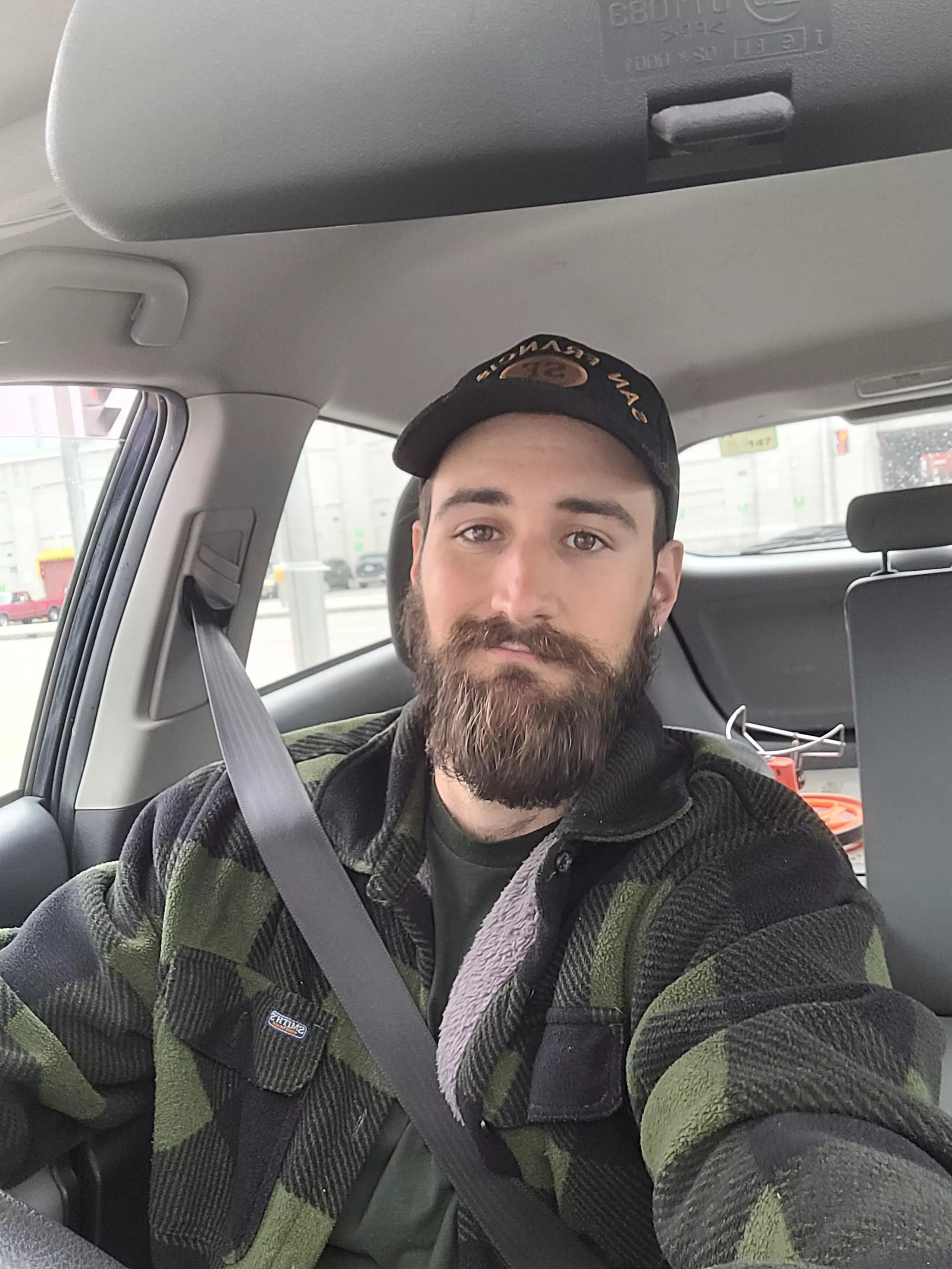 Happy monday! Are you guys already waiting for the weekend 😵? posted by HotBerserkr