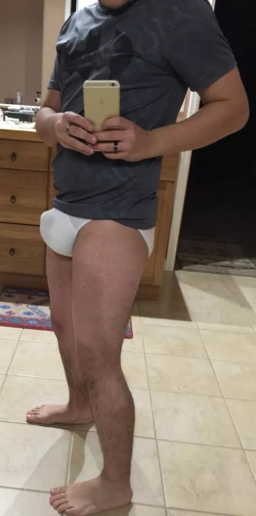 Here have a bulge! by Thicc34V