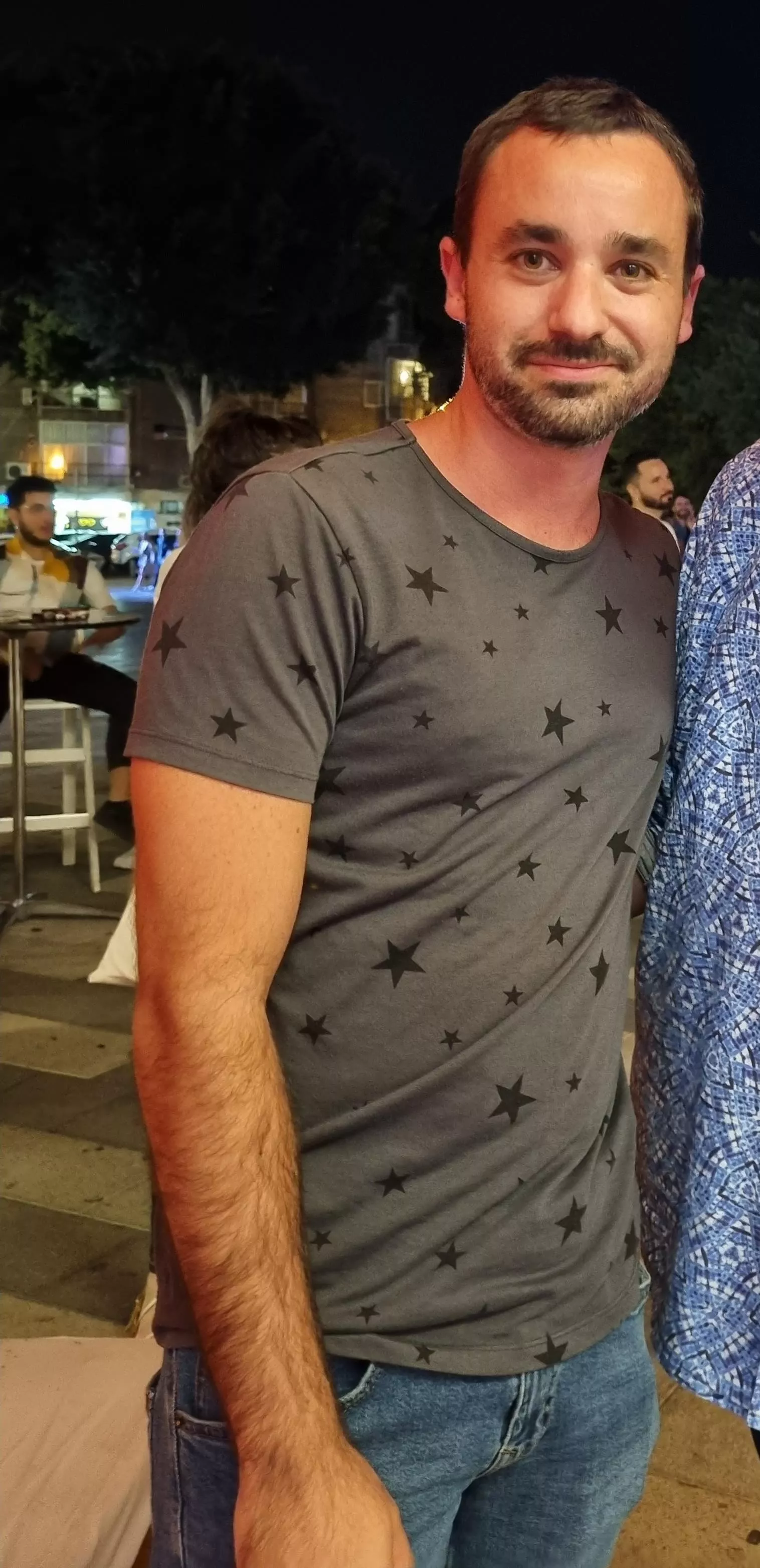 Hey there. Just me with a really funny comedian (cropped... can't know if he'd want to appear) posted by zoro_homo