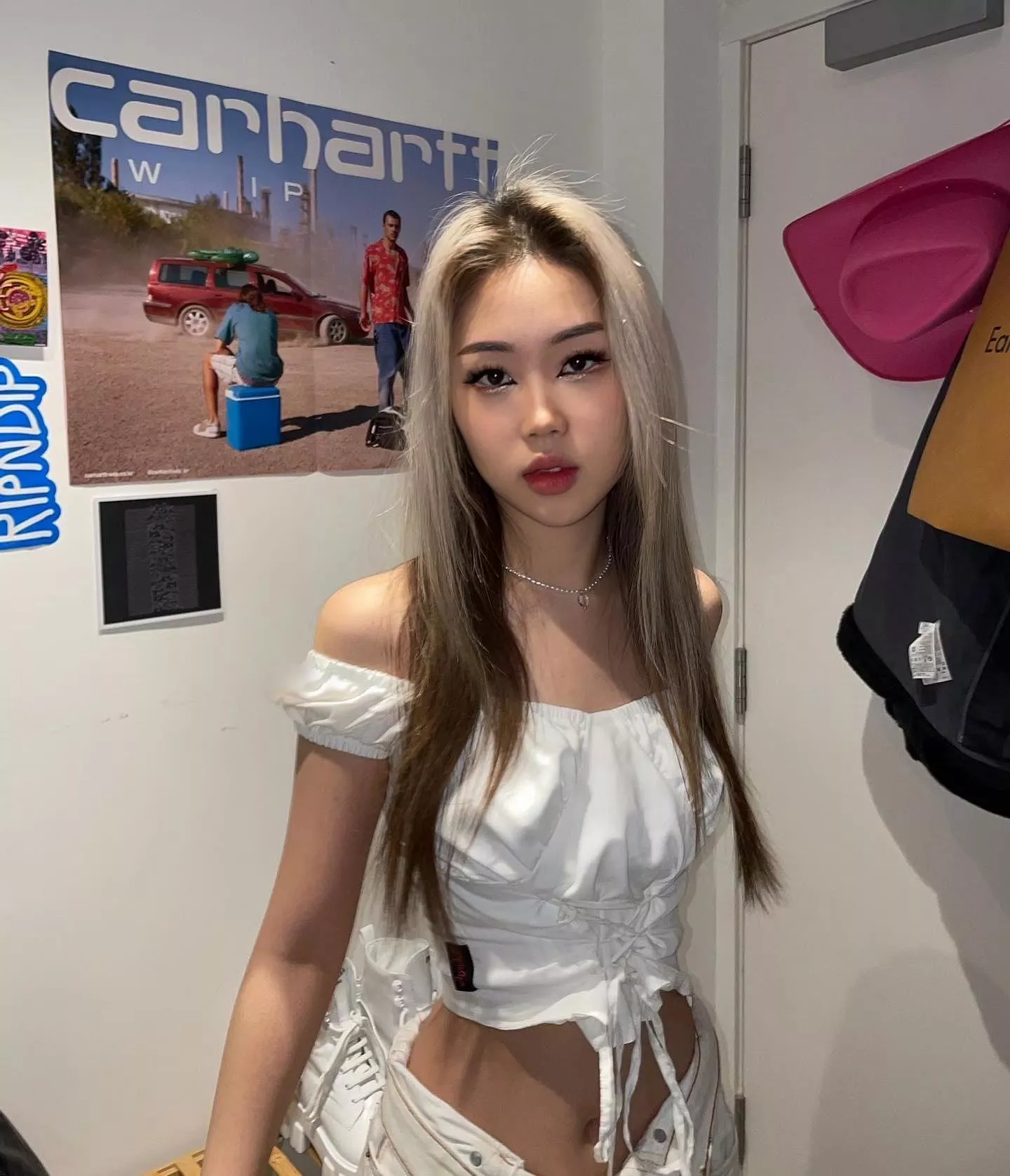 Hi Babe posted by JiJuice2002