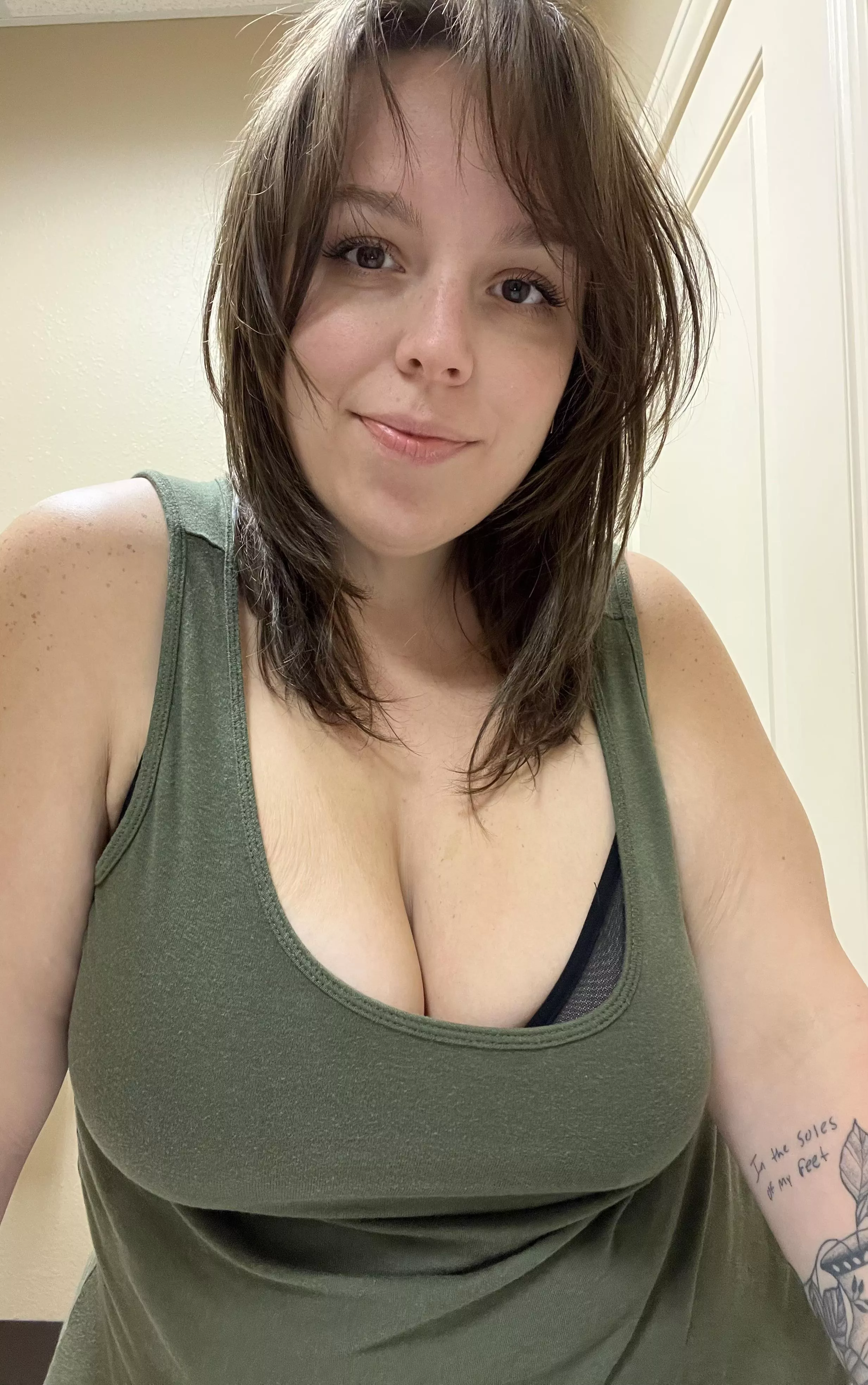 How do I look in green? 😇 posted by mommagerth