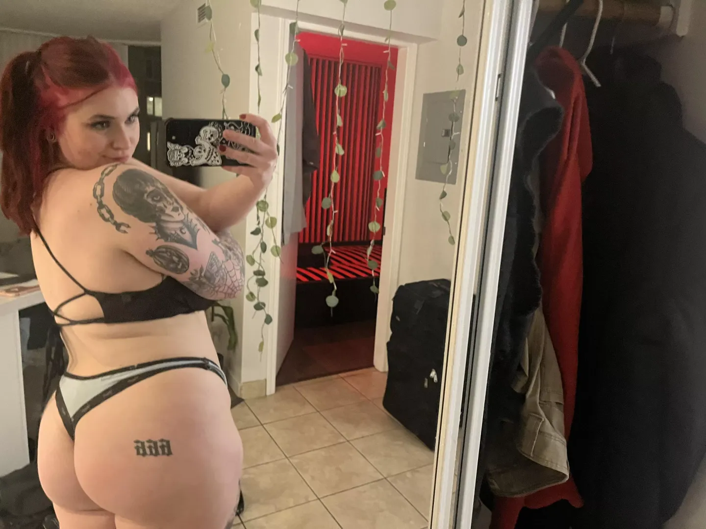 I think I’d make a good pawg wife posted by roxiiamberr