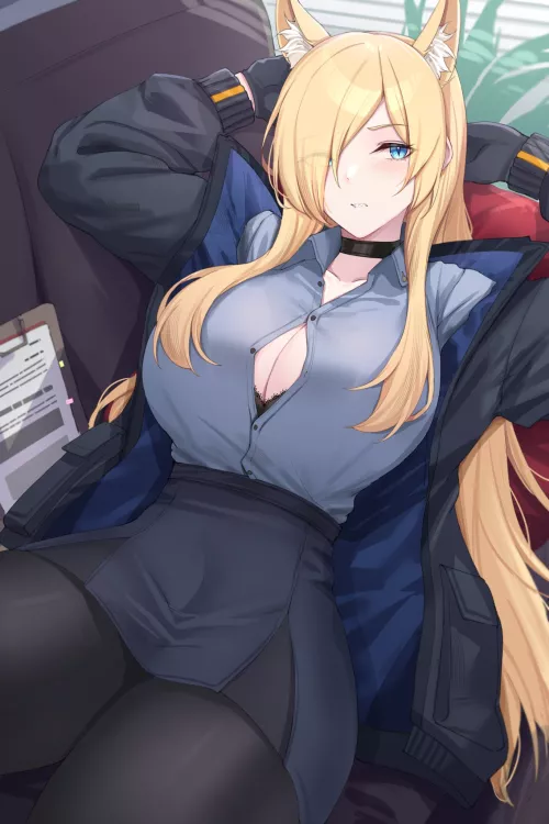 Lovely cleavage by Risergamer