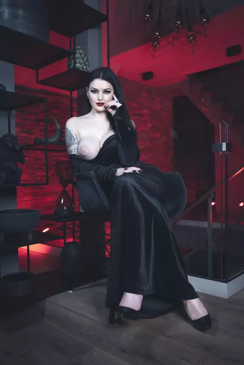 Morticia Addams by Alissa Noir (me) by lionetta1